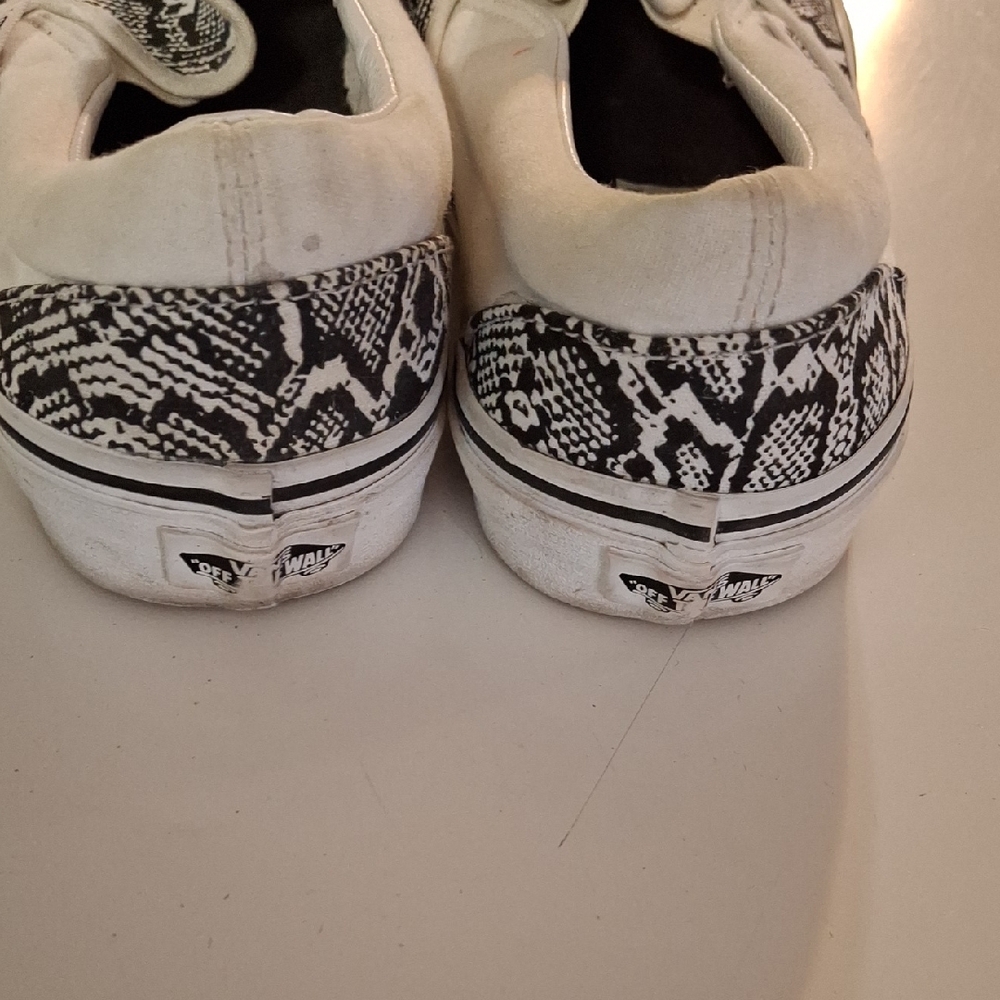Vans Women’s Slip-On Sneakers in Black & White Snake Print - Picture 4 of 5